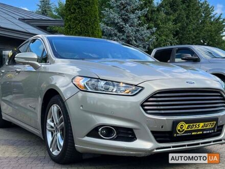 Форд Фьюжн 2015 в Львове на Automoto.ua Серый Форд Фьюжн, объемом двигателя 2 л и пробегом 155 тыс. км за 10800 $, фото 1 на Automoto.ua
