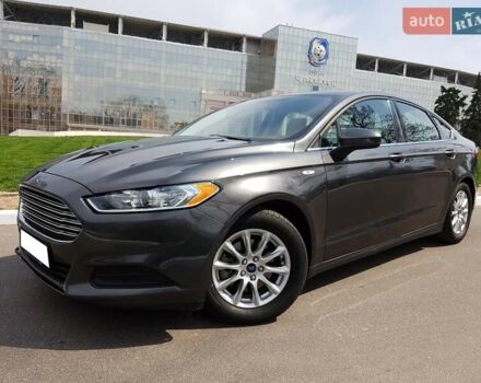 Серый Форд Фьюжн, объемом двигателя 2.5 л и пробегом 139 тыс. км за 9000 $, фото 1 на Automoto.ua
