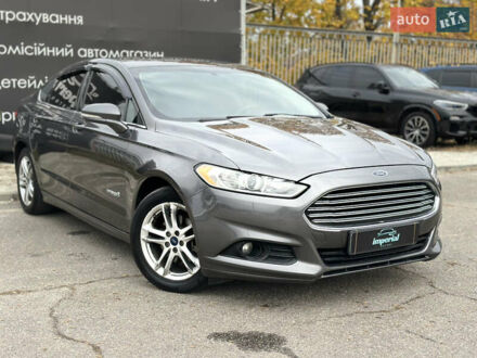 Серый Форд Фьюжн, объемом двигателя 2 л и пробегом 255 тыс. км за 10999 $, фото 1 на Automoto.ua