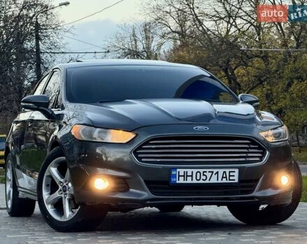 Сірий Форд Фьюжен, об'ємом двигуна 2 л та пробігом 163 тис. км за 8300 $, фото 1 на Automoto.ua