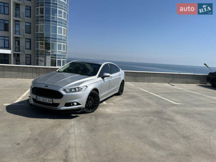 Форд Фьюжен 2015 у Кривому Розі на Automoto.ua Сірий Форд Фьюжен, об'ємом двигуна 2.5 л та пробігом 195 тис. км за 11000 $, фото 1 на Automoto.ua