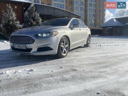 Форд Фьюжн 2015 в Киеве на Automoto.ua Серый Форд Фьюжн, объемом двигателя 2.49 л и пробегом 187 тыс. км за 11200 $, фото 1 на Automoto.ua