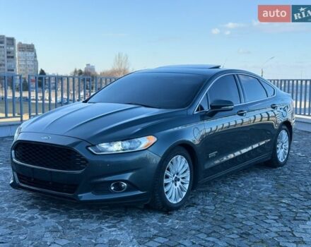 Сірий Форд Фьюжен, об'ємом двигуна 2 л та пробігом 181 тис. км за 10800 $, фото 1 на Automoto.ua