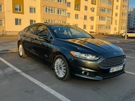 Сірий Форд Фьюжен, об'ємом двигуна 2 л та пробігом 250 тис. км за 13150 $, фото 1 на Automoto.ua