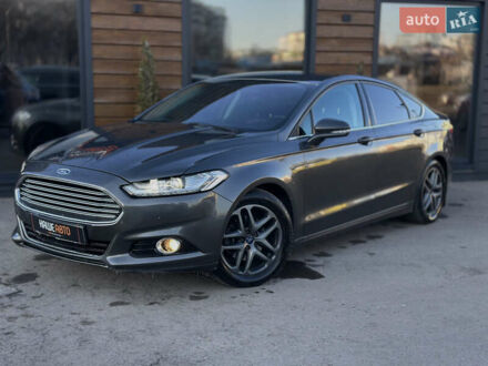 Форд Фьюжн 2015 в Червонограде на Automoto.ua Серый Форд Фьюжн, объемом двигателя 2.49 л и пробегом 186 тыс. км за 10999 $, фото 1 на Automoto.ua