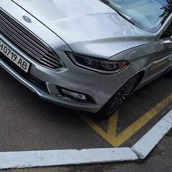 Серый Форд Фьюжн, объемом двигателя 2 л и пробегом 280 тыс. км за 13200 $, фото 1 на Automoto.ua