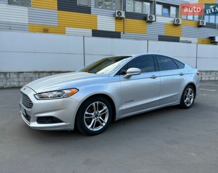 Серый Форд Фьюжн, объемом двигателя 2 л и пробегом 214 тыс. км за 11990 $, фото 1 на Automoto.ua