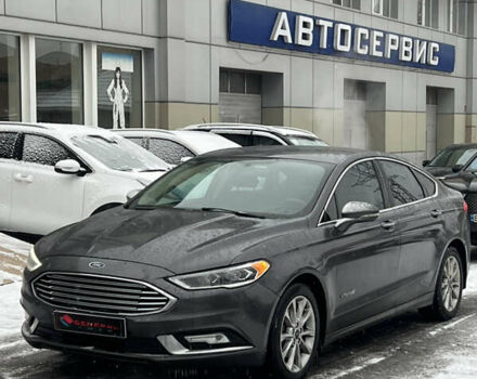 Сірий Форд Фьюжен, об'ємом двигуна 2 л та пробігом 210 тис. км за 13200 $, фото 1 на Automoto.ua