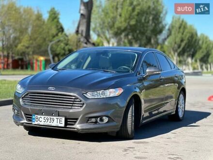 Форд Фьюжен 2016 у Києві на Automoto.ua Сірий Форд Фьюжен, об'ємом двигуна 2 л та пробігом 210 тис. км за 13700 $, фото 1 на Automoto.ua