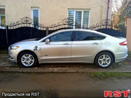 Сірий Форд Фьюжен, об'ємом двигуна 2 л та пробігом 229 тис. км за 13750 $, фото 1 на Automoto.ua