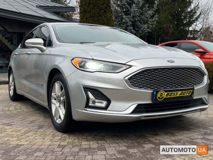 Форд Фьюжн 2016 в Львове на Automoto.ua Серый Форд Фьюжн, объемом двигателя 2 л и пробегом 122 тыс. км за 18800 $, фото 1 на Automoto.ua