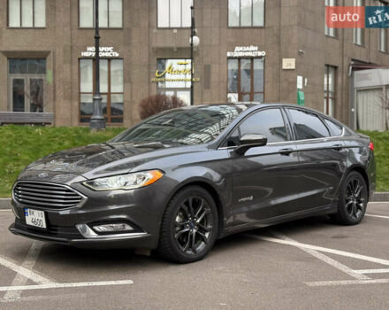 Серый Форд Фьюжн, объемом двигателя 2 л и пробегом 180 тыс. км за 14650 $, фото 1 на Automoto.ua