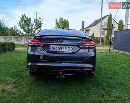 Серый Форд Фьюжн, объемом двигателя 2 л и пробегом 139 тыс. км за 13800 $, фото 1 на Automoto.ua