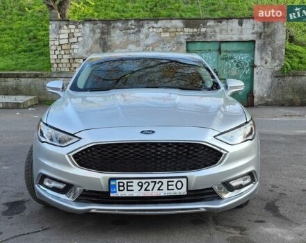 Серый Форд Фьюжн, объемом двигателя 2 л и пробегом 174 тыс. км за 15500 $, фото 1 на Automoto.ua