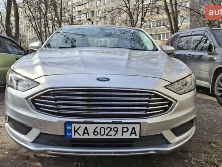 Форд Фьюжн 2017 в Киеве на Automoto.ua Серый Форд Фьюжн, объемом двигателя 2 л и пробегом 207 тыс. км за 15600 $, фото 1 на Automoto.ua