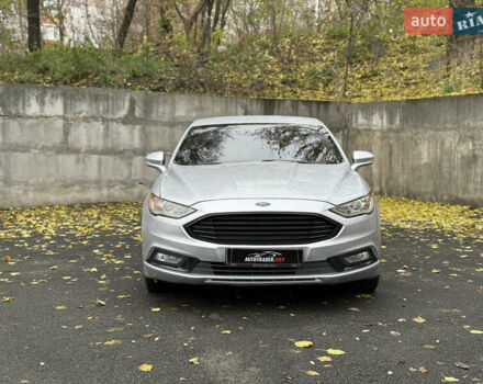Серый Форд Фьюжн, объемом двигателя 2 л и пробегом 205 тыс. км за 11000 $, фото 1 на Automoto.ua