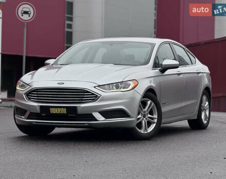 Серый Форд Фьюжн, объемом двигателя 2 л и пробегом 195 тыс. км за 12300 $, фото 1 на Automoto.ua