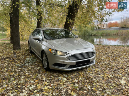 Форд Фьюжн 2017 в Киеве на Automoto.ua Серый Форд Фьюжн, объемом двигателя 2 л и пробегом 195 тыс. км за 9500 $, фото 1 на Automoto.ua