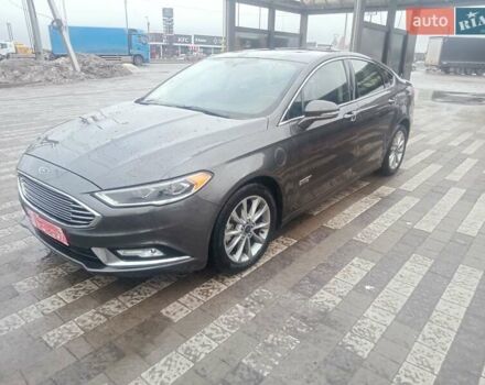 Сірий Форд Фьюжен, об'ємом двигуна 0 л та пробігом 140 тис. км за 15500 $, фото 1 на Automoto.ua