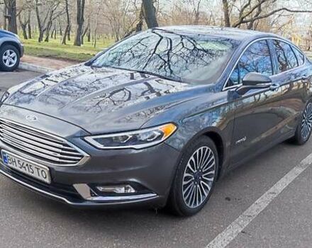 Серый Форд Фьюжн, объемом двигателя 2 л и пробегом 230 тыс. км за 14900 $, фото 1 на Automoto.ua