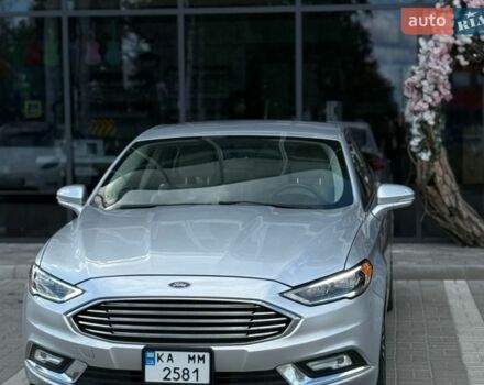 Сірий Форд Фьюжен, об'ємом двигуна 2 л та пробігом 198 тис. км за 15700 $, фото 1 на Automoto.ua