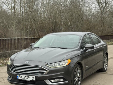 Серый Форд Фьюжн, объемом двигателя 2 л и пробегом 250 тыс. км за 10300 $, фото 1 на Automoto.ua