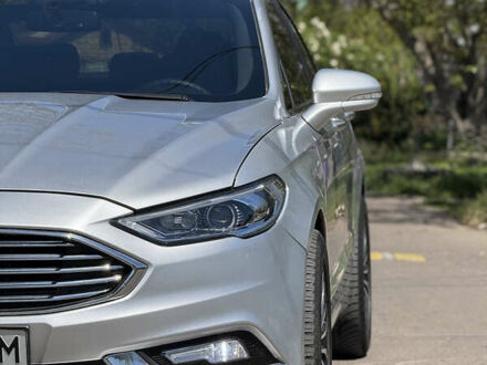 Форд Фьюжен 2017 у Одесі на Automoto.ua Сірий Форд Фьюжен, об'ємом двигуна 2 л та пробігом 230 тис. км за 15500 $, фото 1 на Automoto.ua