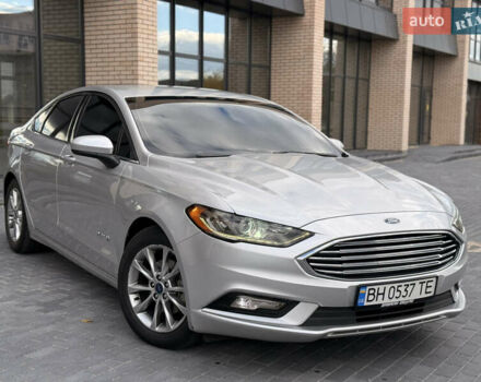 Серый Форд Фьюжн, объемом двигателя 2 л и пробегом 118 тыс. км за 14500 $, фото 1 на Automoto.ua