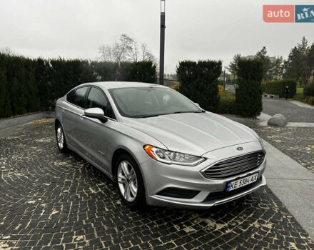 Сірий Форд Фьюжен, об'ємом двигуна 2 л та пробігом 68 тис. км за 14500 $, фото 1 на Automoto.ua