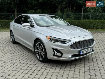 Сірий Форд Фьюжен, об'ємом двигуна 2 л та пробігом 115 тис. км за 17000 $, фото 1 на Automoto.ua