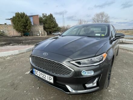 Форд Фьюжн 2019 в Вышгороде на Automoto.ua Серый Форд Фьюжн, объемом двигателя 2 л и пробегом 87 тыс. км за 22000 $, фото 1 на Automoto.ua