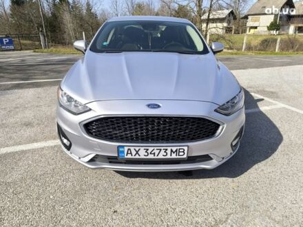 Форд Фьюжн 2019 в Львове на Automoto.ua Серый Форд Фьюжн, объемом двигателя 2 л и пробегом 95 тыс. км за 14000 $, фото 1 на Automoto.ua