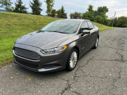 Сірий Форд Фьюжен, об'ємом двигуна 2 л та пробігом 32 тис. км за 3620 $, фото 1 на Automoto.ua