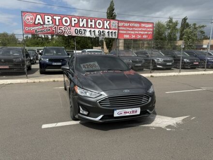 Форд Фьюжн 2019 в Кривом Роге на Automoto.ua Серый Форд Фьюжн, объемом двигателя 2 л и пробегом 92 тыс. км за 14500 $, фото 1 на Automoto.ua