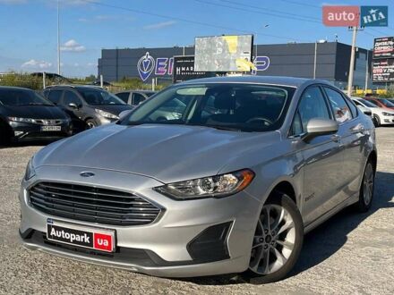 Форд Фьюжн 2019 в Львове на Automoto.ua Серый Форд Фьюжн, объемом двигателя 2 л и пробегом 91 тыс. км за 16690 $, фото 1 на Automoto.ua