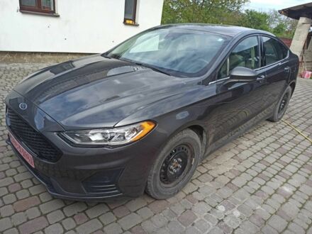 Форд Фьюжн 2020 в Бродах на Automoto.ua Серый Форд Фьюжн, объемом двигателя 2.5 л и пробегом 54 тыс. км за 13999 $, фото 1 на Automoto.ua