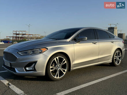 Форд Фьюжн 2020 в Киеве на Automoto.ua Серый Форд Фьюжн, объемом двигателя 2 л и пробегом 194 тыс. км за 15500 $, фото 1 на Automoto.ua