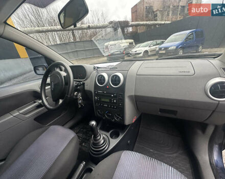 Синий Форд Фьюжн, объемом двигателя 1.6 л и пробегом 302 тыс. км за 4100 $, фото 31 на Automoto.ua