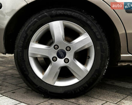 Синій Форд Фьюжен, об'ємом двигуна 1.4 л та пробігом 300 тис. км за 2850 $, фото 16 на Automoto.ua