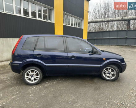 Синий Форд Фьюжн, объемом двигателя 1.6 л и пробегом 302 тыс. км за 4100 $, фото 22 на Automoto.ua