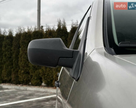 Синій Форд Фьюжен, об'ємом двигуна 1.4 л та пробігом 300 тис. км за 2850 $, фото 12 на Automoto.ua