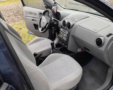 Синій Форд Фьюжен, об'ємом двигуна 1.39 л та пробігом 200 тис. км за 4200 $, фото 10 на Automoto.ua