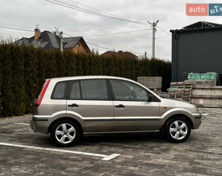 Синій Форд Фьюжен, об'ємом двигуна 1.4 л та пробігом 300 тис. км за 2850 $, фото 14 на Automoto.ua