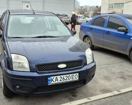 Синий Форд Фьюжн, объемом двигателя 1.6 л и пробегом 150 тыс. км за 4300 $, фото 5 на Automoto.ua