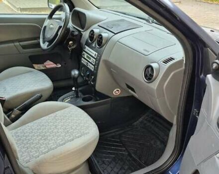 Синий Форд Фьюжн, объемом двигателя 1.6 л и пробегом 158 тыс. км за 4000 $, фото 4 на Automoto.ua