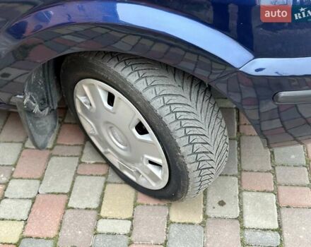 Синий Форд Фьюжн, объемом двигателя 0 л и пробегом 235 тыс. км за 5699 $, фото 41 на Automoto.ua