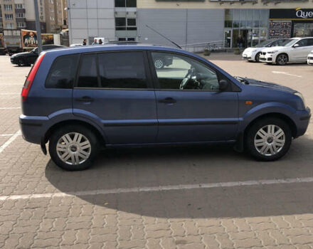 Синій Форд Фьюжен, об'ємом двигуна 1.6 л та пробігом 326 тис. км за 4500 $, фото 5 на Automoto.ua