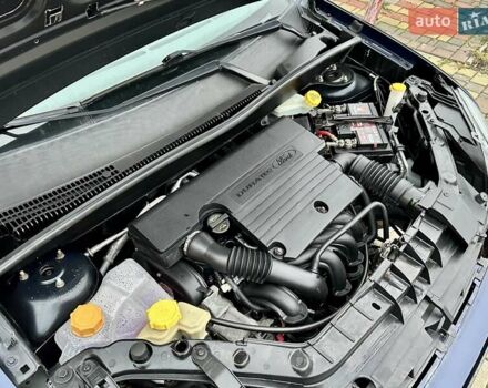 Синий Форд Фьюжн, объемом двигателя 0 л и пробегом 235 тыс. км за 5699 $, фото 39 на Automoto.ua