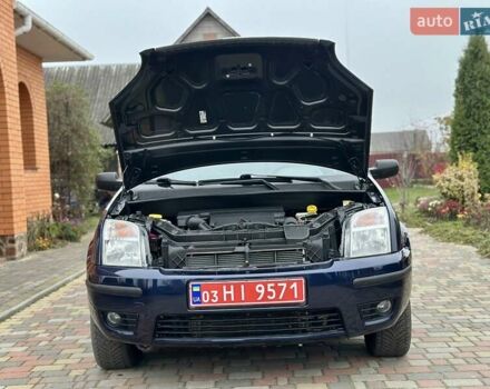 Синий Форд Фьюжн, объемом двигателя 0 л и пробегом 235 тыс. км за 5699 $, фото 36 на Automoto.ua