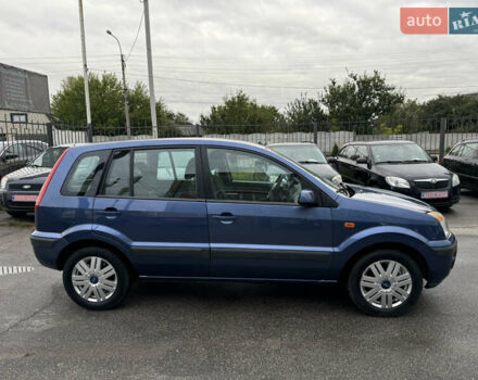 Форд Фьюжен 2006 у Чернігові на Automoto.ua Синій Форд Фьюжен, об'ємом двигуна 1.6 л та пробігом 18 тис. км за 6500 $, фото 7 на Automoto.ua